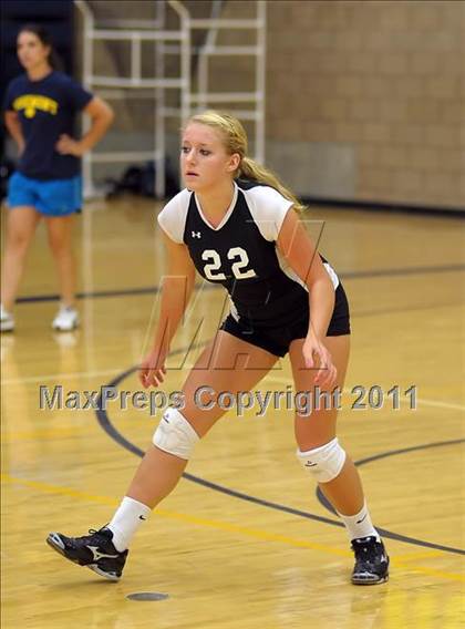 Thumbnail 1 in Colfax @ Rosemont photogallery.