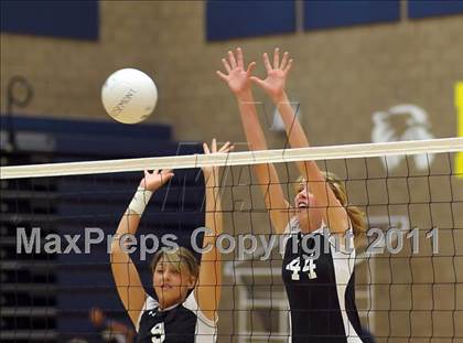 Thumbnail 3 in Colfax @ Rosemont photogallery.
