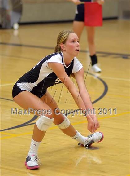 Thumbnail 2 in Colfax @ Rosemont photogallery.