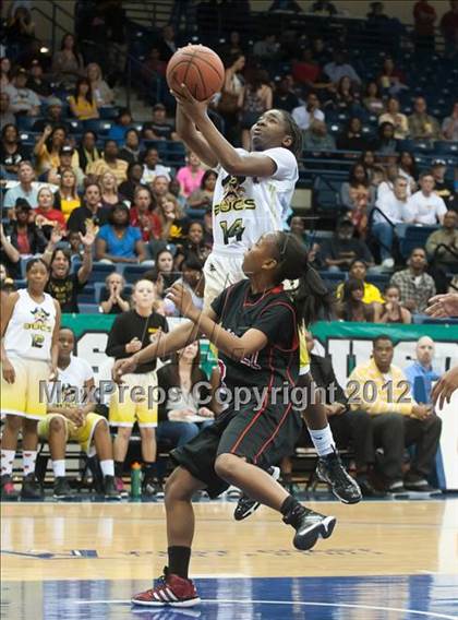 Thumbnail 2 in Mission Bay vs Mount Miguel (CIF SDS D3 Final) photogallery.