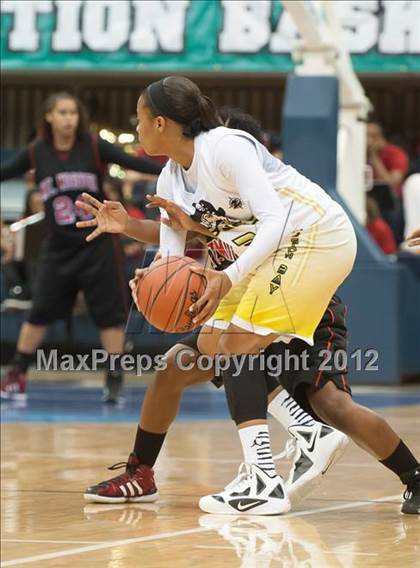 Thumbnail 3 in Mission Bay vs Mount Miguel (CIF SDS D3 Final) photogallery.