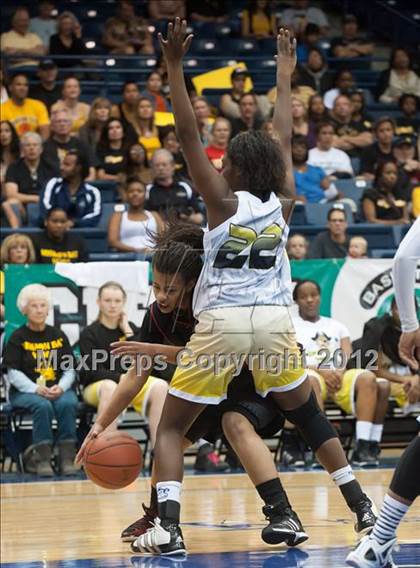Thumbnail 1 in Mission Bay vs Mount Miguel (CIF SDS D3 Final) photogallery.