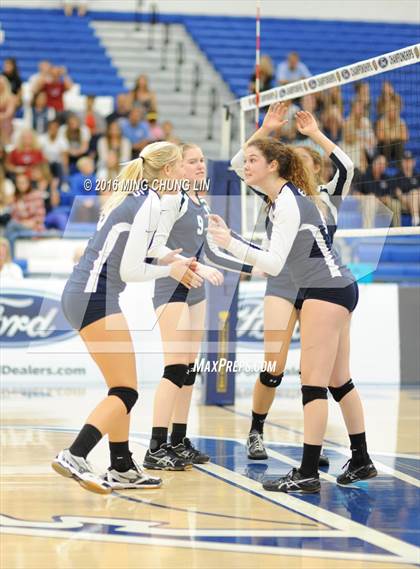 Thumbnail 2 in Capistrano Valley Christian vs. San Gabriel Academy (CIF SS D9 Final) photogallery.