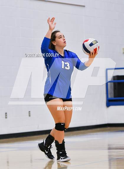 Thumbnail 2 in Connally @ Robinson photogallery.