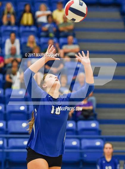 Thumbnail 3 in Connally @ Robinson photogallery.