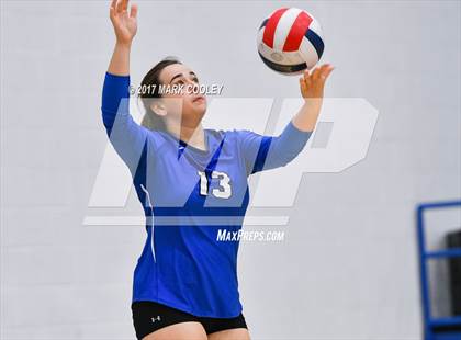 Thumbnail 2 in Connally @ Robinson photogallery.