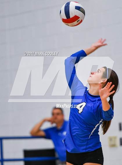 Thumbnail 2 in Connally @ Robinson photogallery.