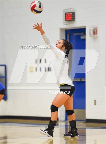 Thumbnail 2 in Connally @ Robinson photogallery.
