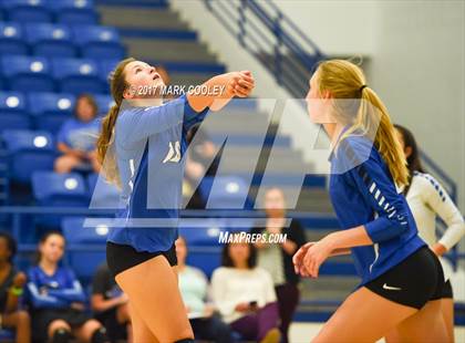 Thumbnail 3 in Connally @ Robinson photogallery.
