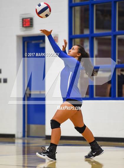 Thumbnail 3 in Connally @ Robinson photogallery.