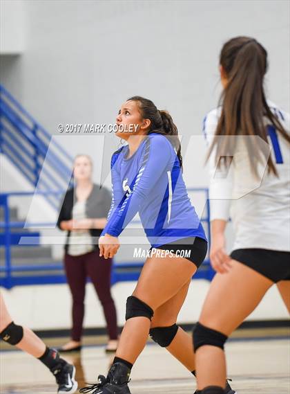 Thumbnail 3 in Connally @ Robinson photogallery.