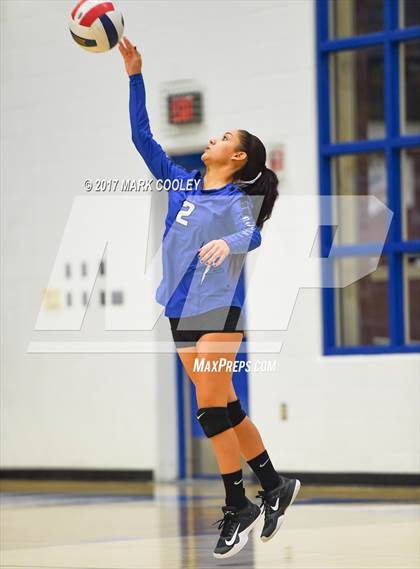 Thumbnail 2 in Connally @ Robinson photogallery.