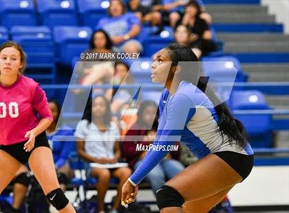 Thumbnail 3 in Connally @ Robinson photogallery.