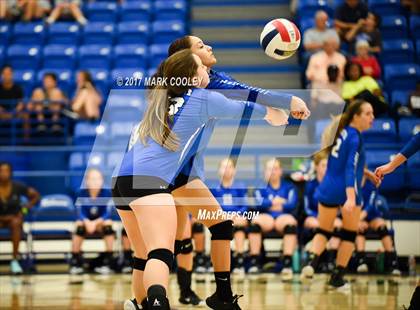 Thumbnail 3 in Connally @ Robinson photogallery.
