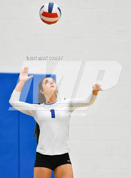 Thumbnail 2 in Connally @ Robinson photogallery.