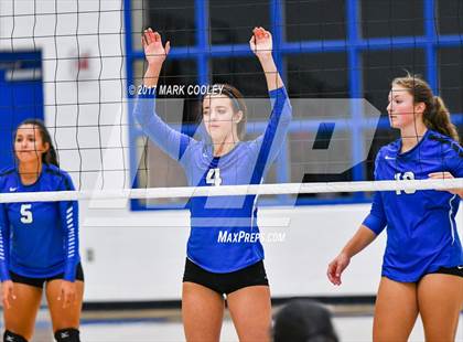 Thumbnail 1 in Connally @ Robinson photogallery.