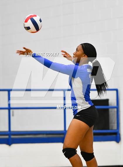 Thumbnail 3 in Connally @ Robinson photogallery.