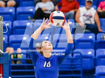 Thumbnail 3 in Connally @ Robinson photogallery.