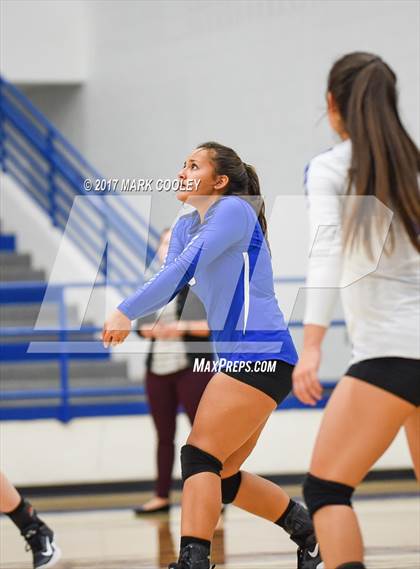 Thumbnail 2 in Connally @ Robinson photogallery.