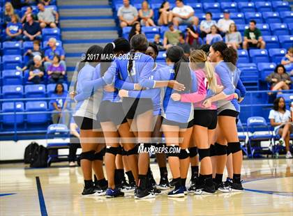 Thumbnail 3 in Connally @ Robinson photogallery.