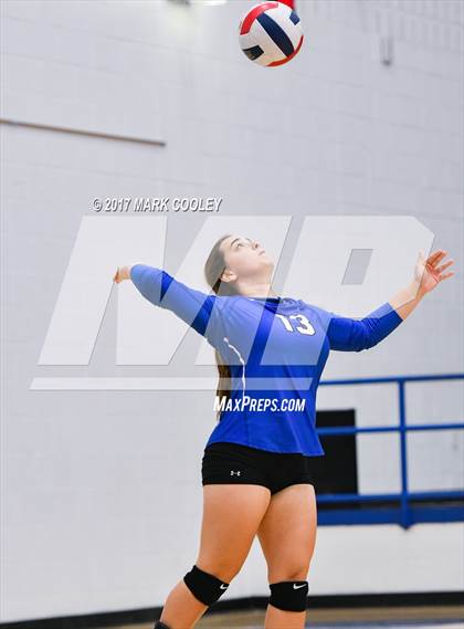 Thumbnail 3 in Connally @ Robinson photogallery.