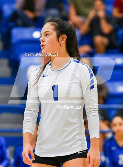 Thumbnail 1 in Connally @ Robinson photogallery.