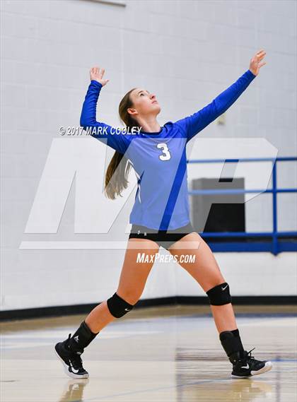 Thumbnail 3 in Connally @ Robinson photogallery.