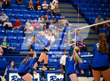 Thumbnail 1 in Connally @ Robinson photogallery.
