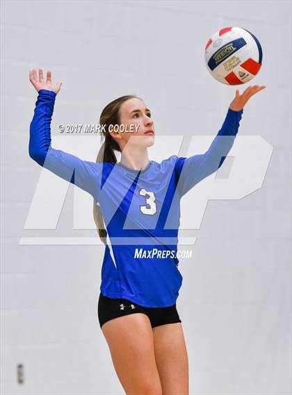 Thumbnail 2 in Connally @ Robinson photogallery.