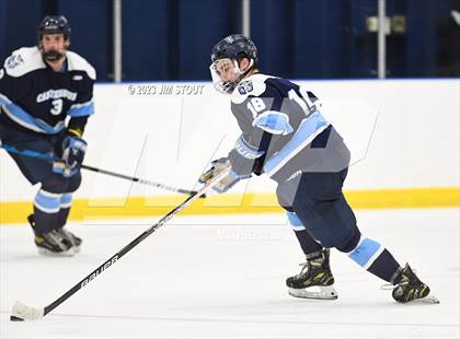 Thumbnail 2 in Dexter Southfield vs. Canterbury (Lawrence Piatelli Jamboree) photogallery.