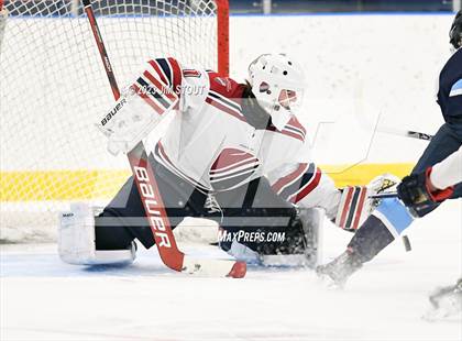 Thumbnail 2 in Dexter Southfield vs. Canterbury (Lawrence Piatelli Jamboree) photogallery.