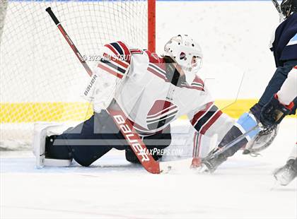 Thumbnail 3 in Dexter Southfield vs. Canterbury (Lawrence Piatelli Jamboree) photogallery.