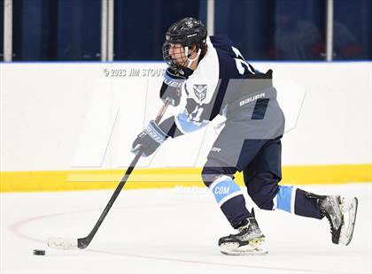 Thumbnail 2 in Dexter Southfield vs. Canterbury (Lawrence Piatelli Jamboree) photogallery.
