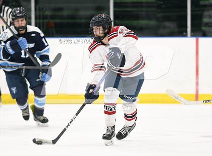 Thumbnail 2 in Dexter Southfield vs. Canterbury (Lawrence Piatelli Jamboree) photogallery.