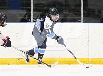 Thumbnail 3 in Dexter Southfield vs. Canterbury (Lawrence Piatelli Jamboree) photogallery.