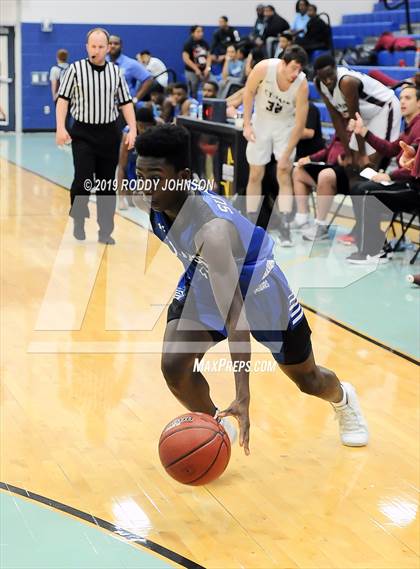 Thumbnail 2 in Cy-Fair vs. Mansfield Summit (McDonald's Texas Invitational) photogallery.
