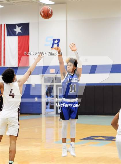 Thumbnail 3 in Cy-Fair vs. Mansfield Summit (McDonald's Texas Invitational) photogallery.