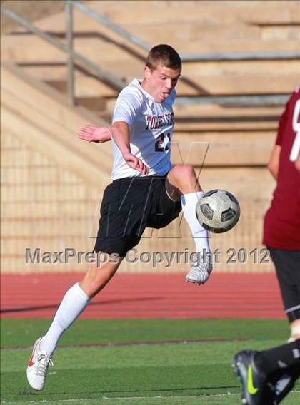 Thumbnail 1 in Paramount vs. Torrey Pines (CIF SoCal Regional D1 Playoffs) photogallery.