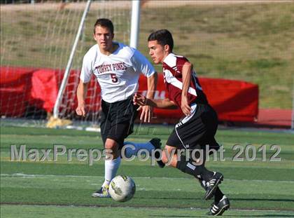 Thumbnail 3 in Paramount vs. Torrey Pines (CIF SoCal Regional D1 Playoffs) photogallery.