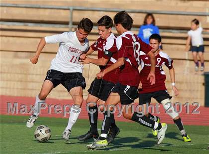 Thumbnail 2 in Paramount vs. Torrey Pines (CIF SoCal Regional D1 Playoffs) photogallery.