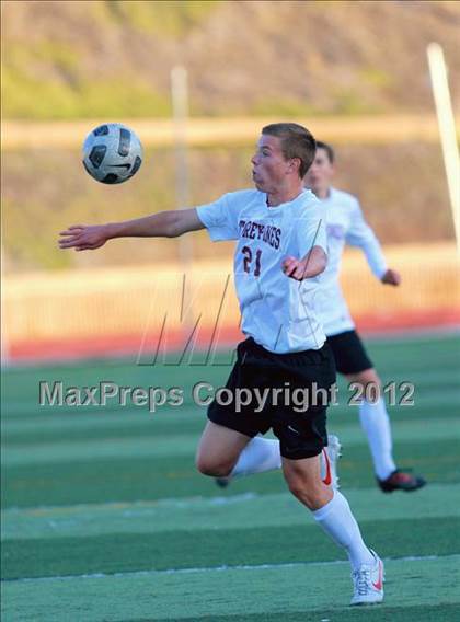 Thumbnail 3 in Paramount vs. Torrey Pines (CIF SoCal Regional D1 Playoffs) photogallery.