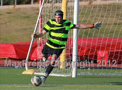 Thumbnail 3 in Paramount vs. Torrey Pines (CIF SoCal Regional D1 Playoffs) photogallery.