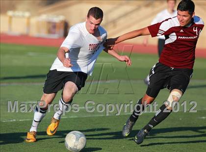 Thumbnail 2 in Paramount vs. Torrey Pines (CIF SoCal Regional D1 Playoffs) photogallery.
