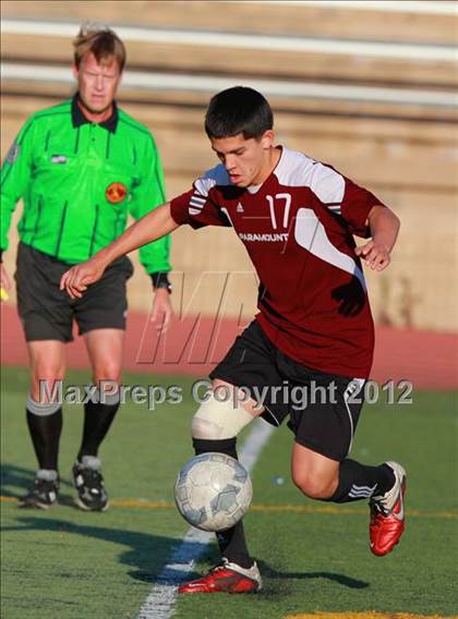 Thumbnail 1 in Paramount vs. Torrey Pines (CIF SoCal Regional D1 Playoffs) photogallery.