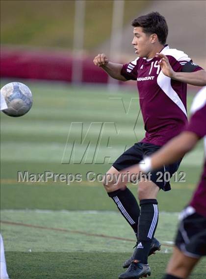 Thumbnail 1 in Paramount vs. Torrey Pines (CIF SoCal Regional D1 Playoffs) photogallery.