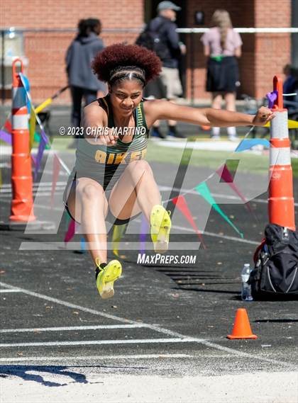 Thumbnail 3 in Diamond Hornets Invitational (Field Events) photogallery.