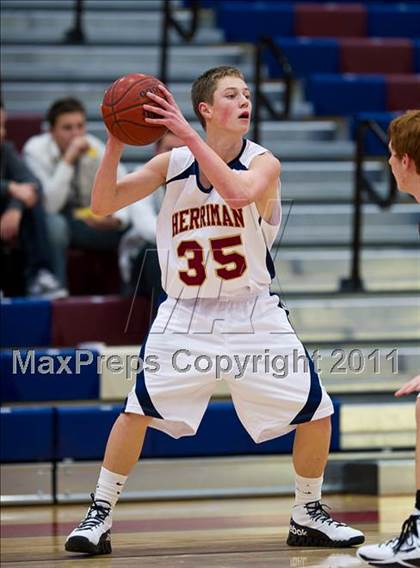 Thumbnail 1 in Riverton @ Herriman photogallery.