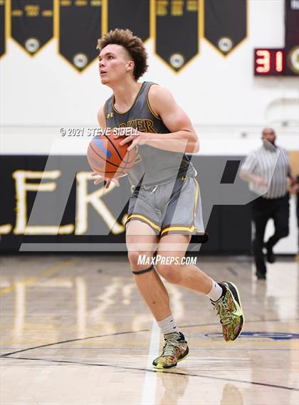 Thumbnail 3 in Carlsbad vs. Francis Parker photogallery.