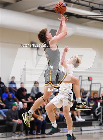 Thumbnail 1 in Carlsbad vs. Francis Parker photogallery.