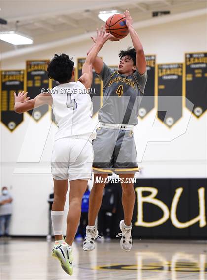Thumbnail 2 in Carlsbad vs. Francis Parker photogallery.
